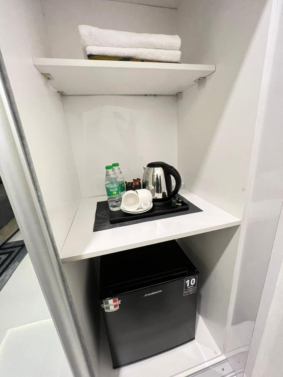 Auranad Tinyhouse Bandar Tanah Merah Wifi Netflix Luaran gambar