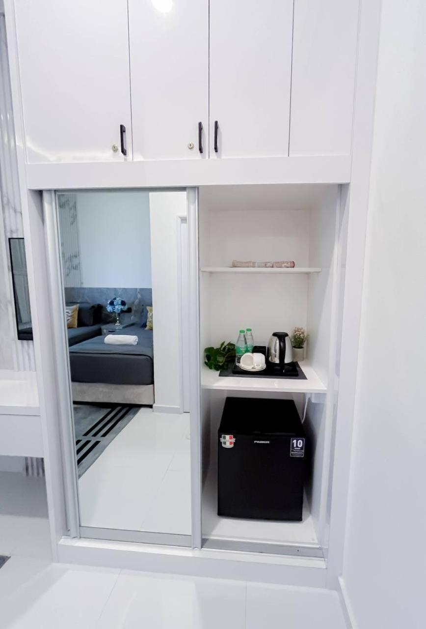 Auranad Tinyhouse Bandar Tanah Merah Wifi Netflix Luaran gambar